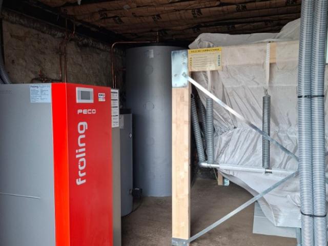  chaudière au granulé avec silo, ballon tampon et préparateur d' eau chaude