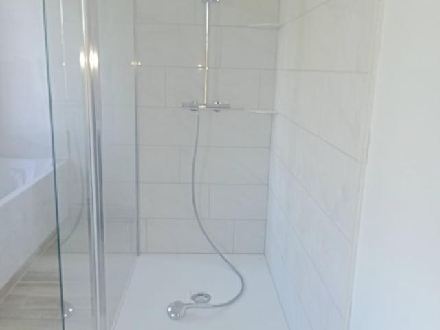 Réalisation salle de bain de 12 m2 à Manerbe prés de Lisieux
